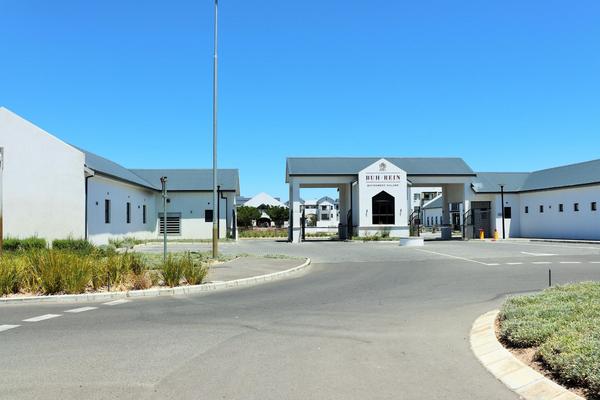 Property For Rent in Buhrein, Kraaifontein