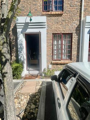Duplex For Rent in Durbanville Central, Durbanville